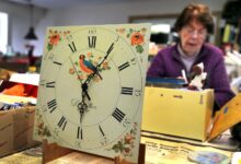 When do we turn clocks forward for daylight savings time, spring?