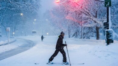 Blizzard slams East Coast as major cities struggle with historic snowfall