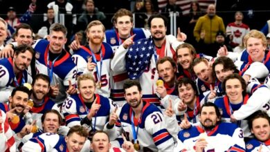 U.S. hockey teams navigate viral controversy after winning gold