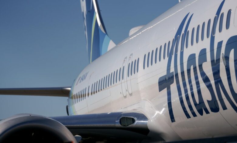 Alaska Airlines flight forced to turn around after passenger’s battery pack catches fire