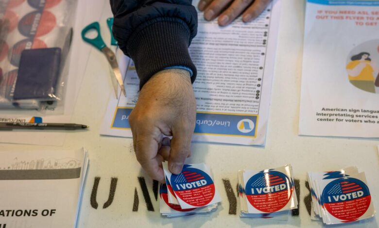 Voter trust in U.S. elections drops amid Trump critiques, redistricting, fear of ICE Voter trust in U.S. elections drops amid Trump critiques, redistricting, fear of ICE