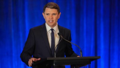 Stephen Colbert calls out US News Hub for barring interview with Democratic candidate Stephen Colbert calls out US News Hub for barring interview with Democratic candidate