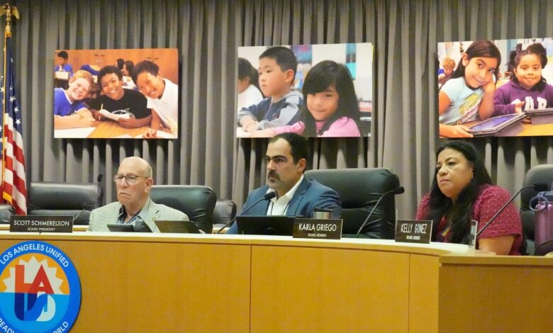 Los Angeles Board of Education to discuss school superintendent after FBI searched his home