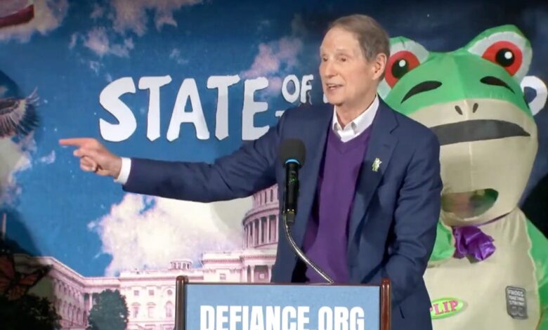 Dem senator credits frog protesters with defeating Trump’s National Guard plans Dem senator credits frog protesters with defeating Trump’s National Guard plans
