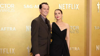 Keri Russell and Matthew Rhys Step Out in Style at the Actor Awards