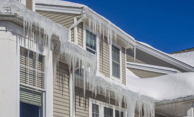 When to take action to clear ice and snow from your home’s roof