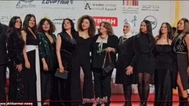 بطلات الفيلم المصرى ”دخل الربيع يضحك” يحتفلن بعرضه في مهرجان القاهرة. | فن وثقافة