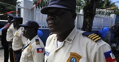 520161710214594Haiti Police