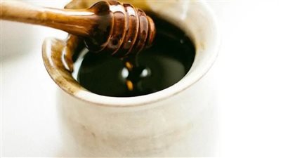 فوائد العسل الأسود الصحية.. كنز طبيعي لا يُقدّر بثمن 1 1752281703 912
