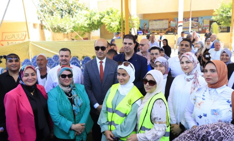 رئيس جامعة دمنهور يترأس قافلة تنموية شاملة بقرية أريمون بالمحمودية بالتعاون مع محافظة البحيرة 1 1805988120426202507090243104310