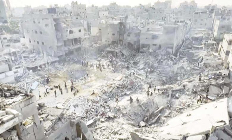 إعلام فلسطيني: شهداء وإصابات بين الأطفال بـ مخيم النصيرات إثر غارات إسرائيلية 1 2715168 0