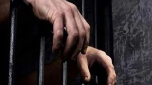 بسبب خلاف أسرية .. قتل شاب على يد أفراد أسرة زوجته 1 27861964899610202507210751225122