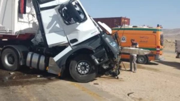 ضبط قائد سيارة نقل صدم آخر في الإسكندرية 1 2818243699807202507190819491949