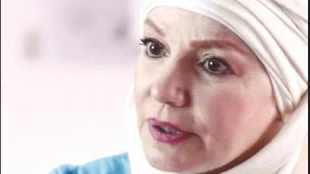 بكت من استقبال الجمهور.. أبرز تصريحات مشيرة اسماعيل مع منى الشاذلي 2 380