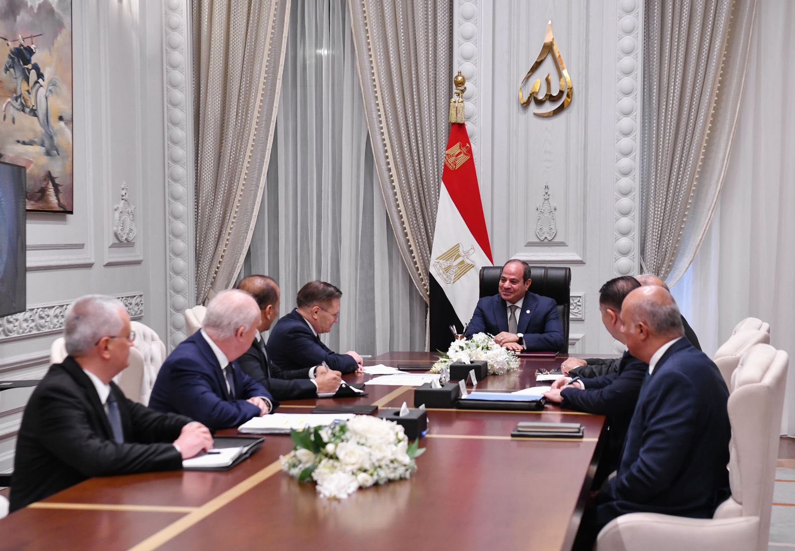 May Be An Image Of 5 People, The Oval Office And Text