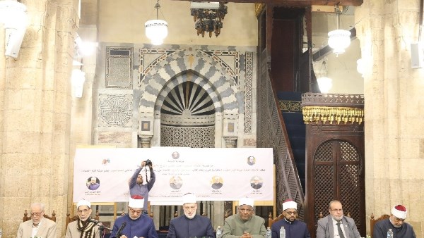 في احتفالية علمية كبرى بالجامع الأزهر.. كبار العلماء يحتفون بختم &Quot;شرح علل الترمذي&Quot; 1 7462116223809202507020938333833
