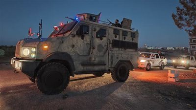 50 ألف مقاتل عشائري على مشارف المدينة ودمشق تدفع بتعزيزات أمنية لاحتواء المواجهة 1 80
