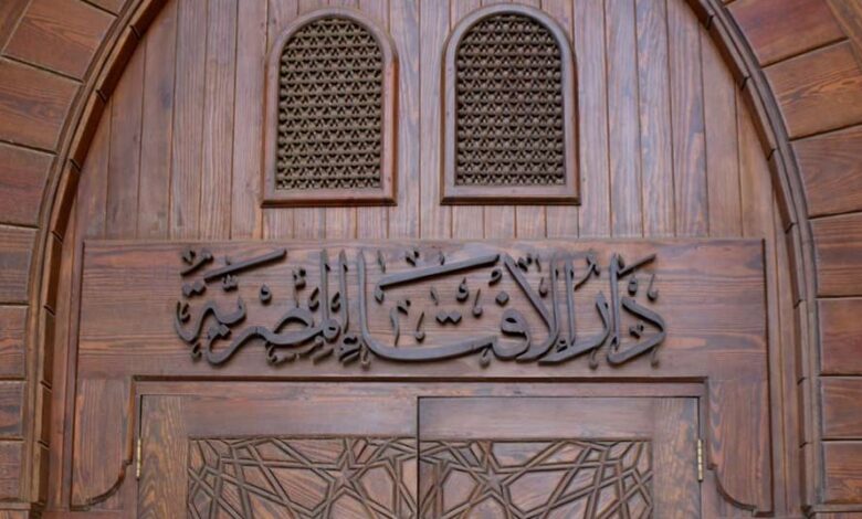 حكم الأكل قبل أذان الفجر دون قصد في رمضان.. أمين الفتوى يجيب 1 452