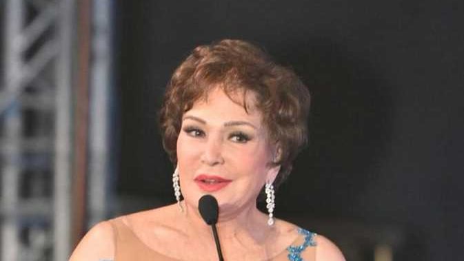 نفسي أقدّم دور سيدة كبيرة من ذوي الهمم.. فيهم حب وجمال العالم كله 1 14