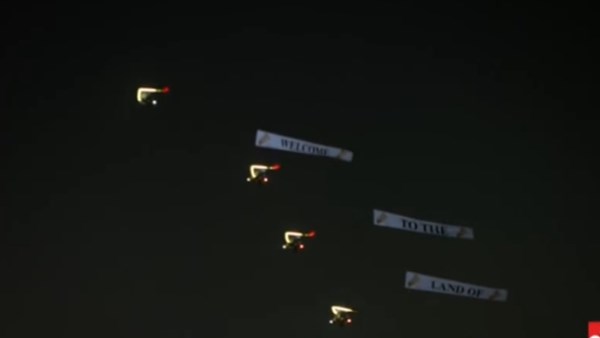 أهلا بكم فى أرض السلام.. سماء المتحف المصرى الكبير ترحب بالضيوف 1 1809754358455202511010737203720