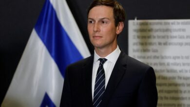 كوشنر يصل إلى إسرائيل.. ما دوافع واشنطن لإرسال مبعوثين إلى تل أبيب؟ 5 2025 10 21T152950Z 1422470880 RC2FGHASGG0C RTRMADP 3 ISRAEL PALESTINIANS VANCE