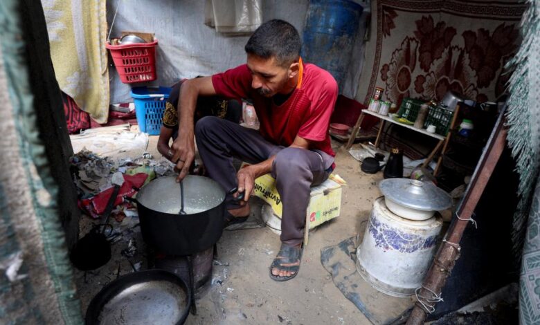 2025 11 07T125007Z 140819850 RC2YOHA3E3VG RTRMADP 3 ISRAEL PALESTINIANS GAZA WASTE