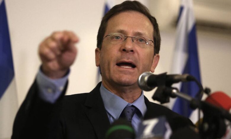 بعد هجوم المستوطنين.. الرئيس الإسرائيلي يدعو لوقف العنف ضد الفلسطينيين 1 397