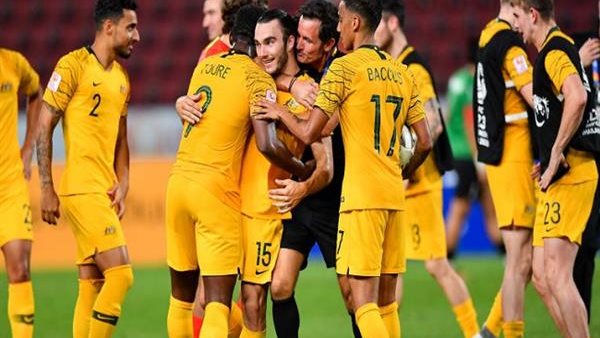 بوبوفيتش يطالب لاعبي أستراليا بالتحسن بعد هزيمة فنزويلا 1 399