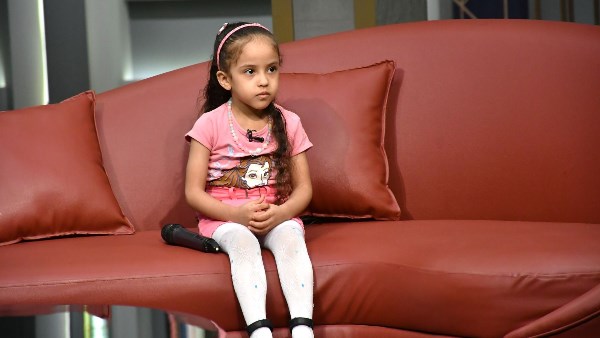 رؤى.. طفلة من الشرقية تحفظ القرآن والعناصر الكيميائية وتبهر «واحد من الناس» 1 634347832143202511031221362136