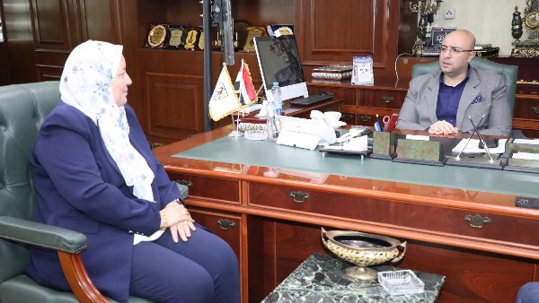 محافظ بني سويف يهنئ وكيل التعليم بالمركزين الأول والثاني في مسابقة فن النحت 1 6911259056615202511111234333433