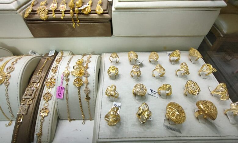 أكثر من 1000 جنيه.. مفاجأة في سعر الجنيه الذهب وعيار 21 بعد القفزة الجنونية 1 793