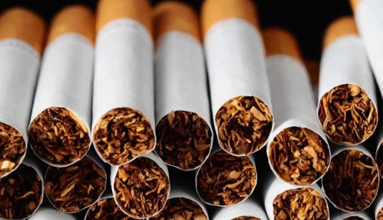 ضبط متهمين بحيازة 12 ألف عبوة سجائر مهربة في مطروح 1 elaosboa24906