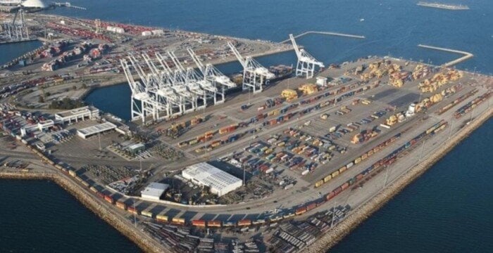 وسط التوترات مع إسلام آباد.. أفغانستان تحول طرق التجارة من باكستان إلى إيران 1 elaosboa60849