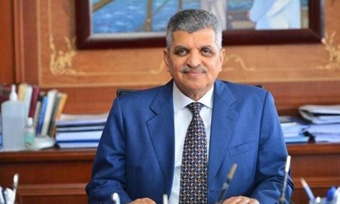 أسامة ربيع: عودة تدريجية للسفن العملاقة بقناة السويس وتحسُّن حركة الملاحة 1 elaosboa67841