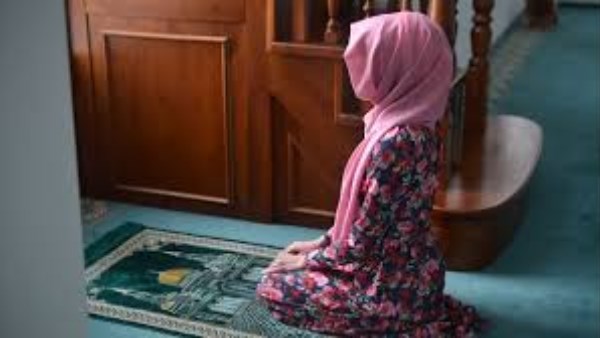 هل يجوز دعاء اللهم أجرني من النار 7 مرات بعد الصلاة؟.. أمين الإفتاء يجيب 1 6251977766406202510150616481648