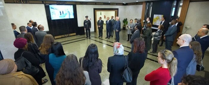 مركز الإصلاح والتأهيل يستقبل وفدًا من السفراء والدبلوماسيين الأجانب المعتمدين «فيديو» 1 elaosboa38564