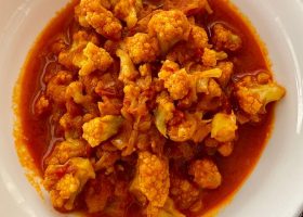 طبق شتوي دافئ.. طريقة عمل القرنبيط بالصلصة بخطوات بسيطة 5 37