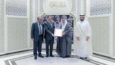 حاكم الشارقة يستقبل أبناء القارئ عبدالباسط عبدالصمد ويطلق تطبيق المعين 4 626525040358202601220253375337