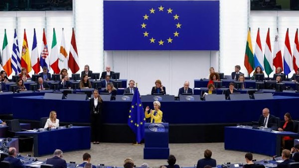 بعد تهديدات ترامب بشأن جرينلاند.. البرلمان الأوروبي يجمد إقرار اتفاق التجارة مع أمريكا 1 83510166506362025111008060969