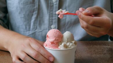 من الأدوية إلى نكهات الطعام.. كيف يختبئ النفط في حياتنا اليومية؟ 5 GettyImages 1424963549