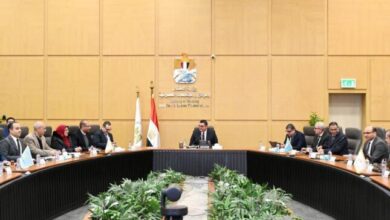 وزير الإسكان يتابع موقف مبيعات وتسويق عدد من مشروعات هيئة المجتمعات العمرانية 5 elaosboa04139