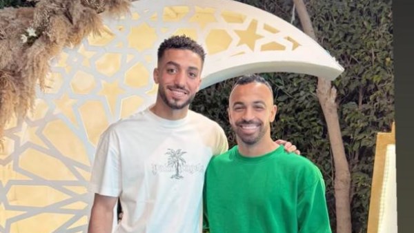 أفشة يهنئ محمد عبد المنعم بعيد ميلاده 1 740131576713620260201010525525