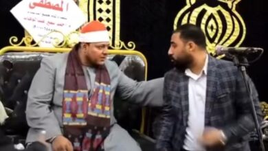 «أنت اتهبلت ولا إيه؟».. مشادة داخل سرادق عزاء تثير الجدل على مواقع التواصل الاجتماعي 5 880641423067202602010611291129