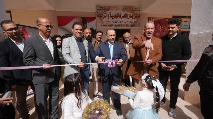 محافظ أسيوط يفتتح مركز «إبداع» للحرف اليدوية والتراثية بمدرسة الزخرفية – الأسبوع 1 elaosboa25397