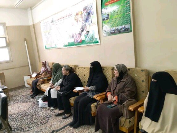 ندوة إرشادية حول تربية ورعاية الدواجن ببني سويف – الأسبوع 1 elaosboa64102