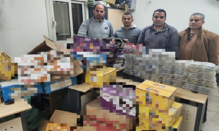 قبل بيعها للمواطنين.. ضبط 9 آلاف عبوة سلع غذائية منتهية الصلاحية في إيتاي البارود 1 elaosboa96130