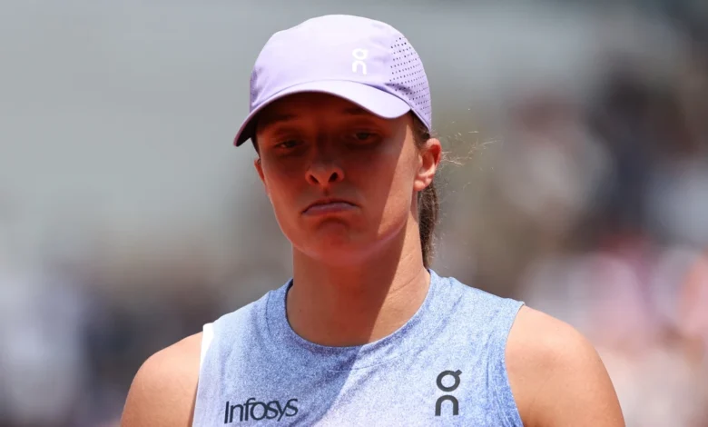 Świątek wypadła z czołówki. Ekspert nie ma wątpliwości: to bolesny cios