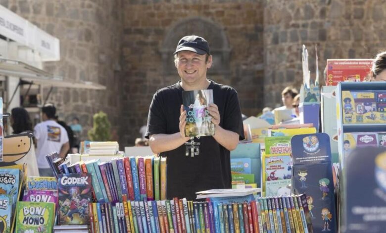 Francisco de Paula: La literatura no debe ser algo que se meta con embudo