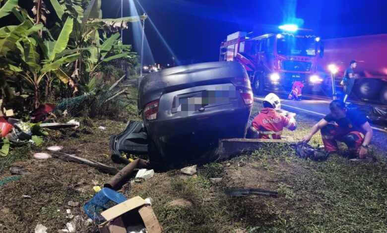 Pasangan warga emas maut kereta masuk longkang di Jempol