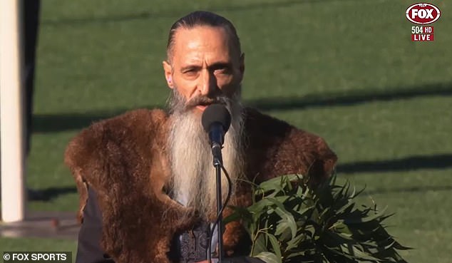 Welcome to Country rally at MCG after Anzac heckles sparks AFL unity